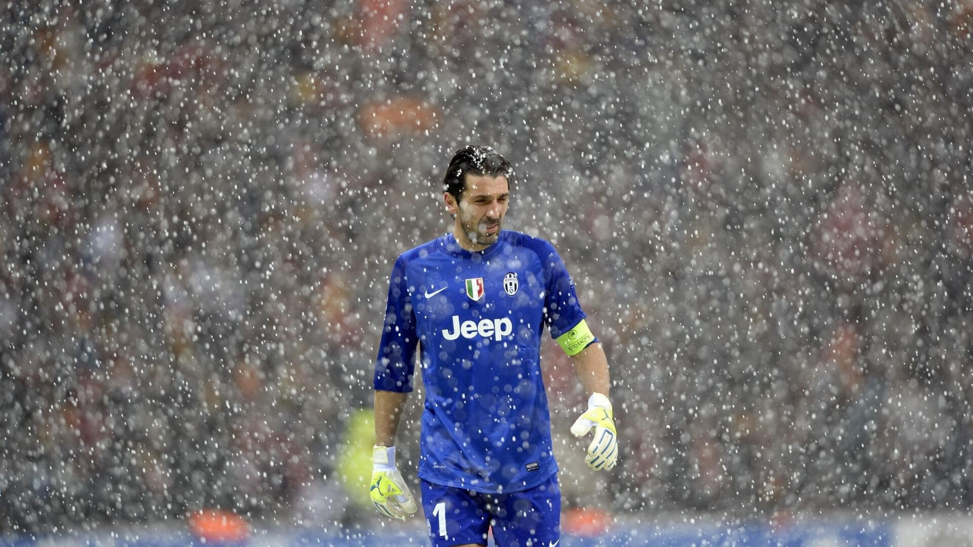 乐鱼体育入口-C罗通过直播感谢全球粉丝长期支持，c罗直播带货